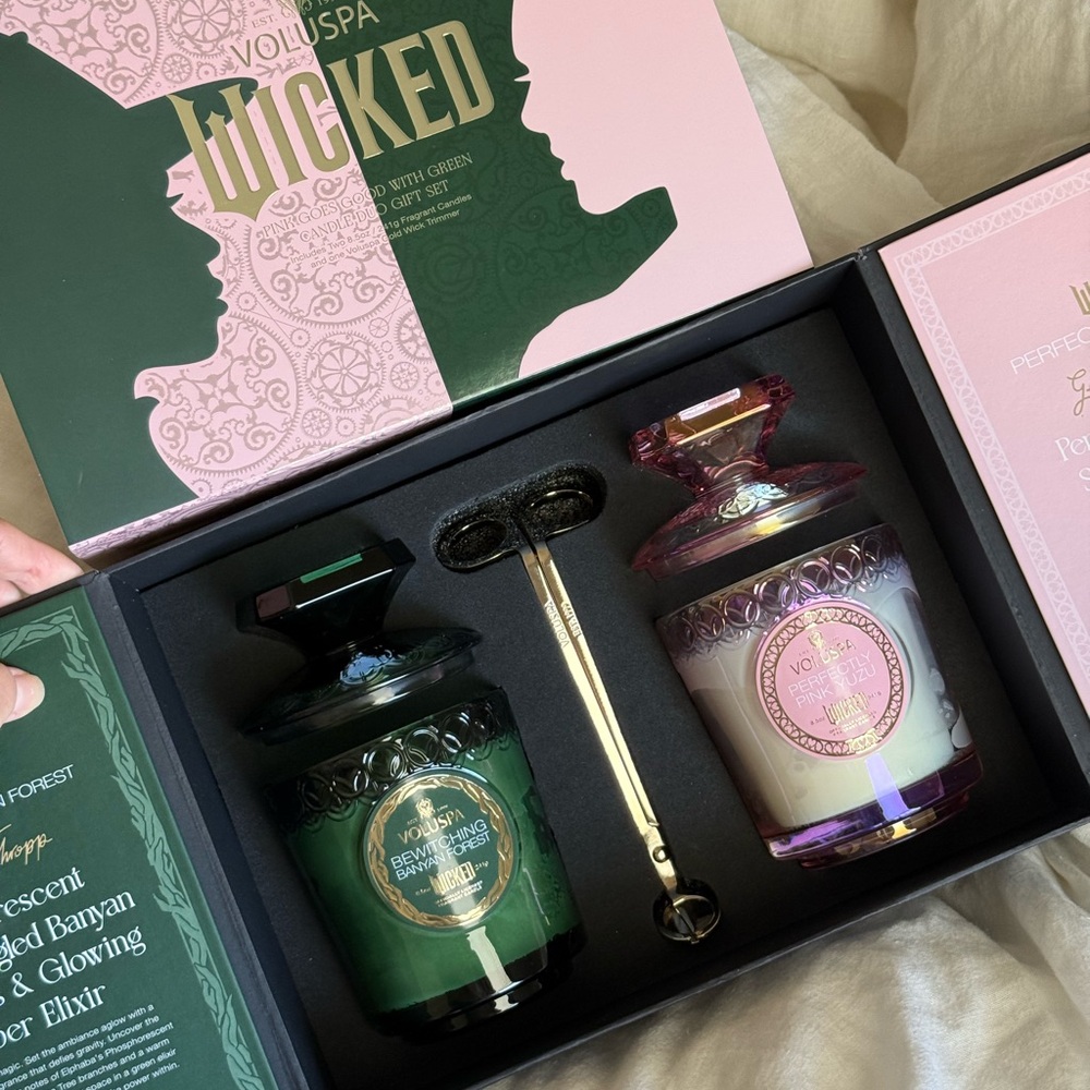Voluspa Green and Pink Candle Gift Set